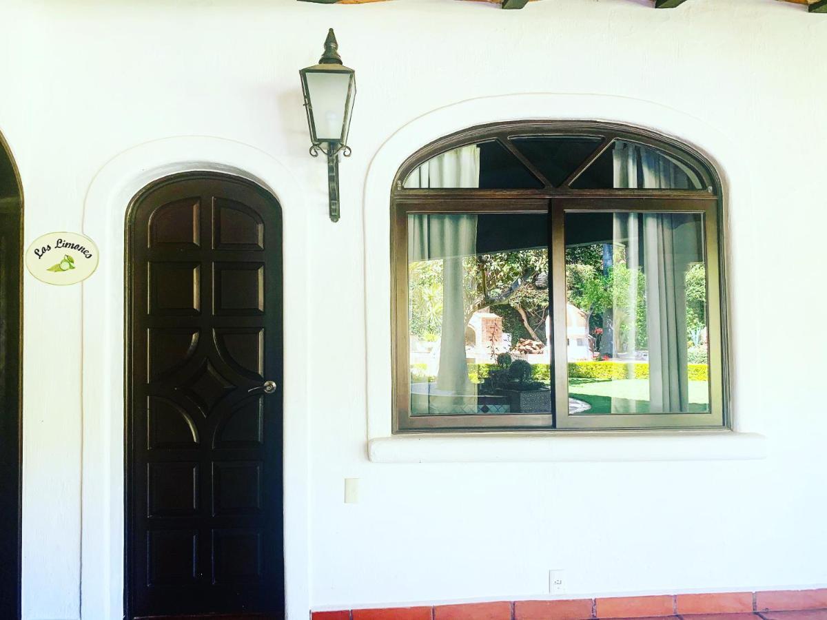 Caroline Bella Bed & Breakfast 阿吉吉克 外观 照片